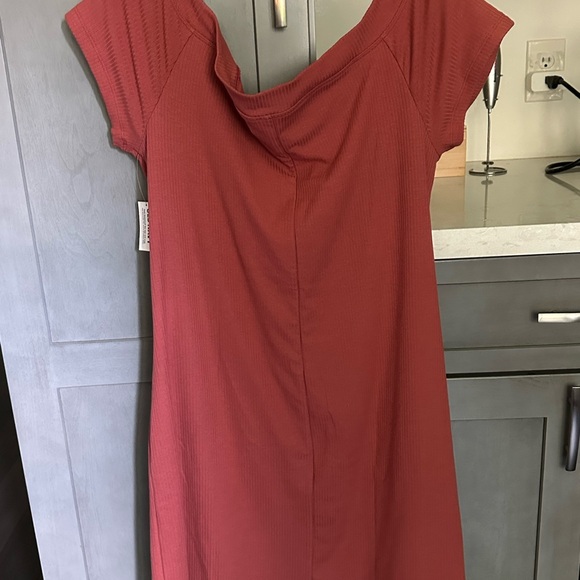 Old Navy Terracotta Midi Dress - Picture 3 of 5